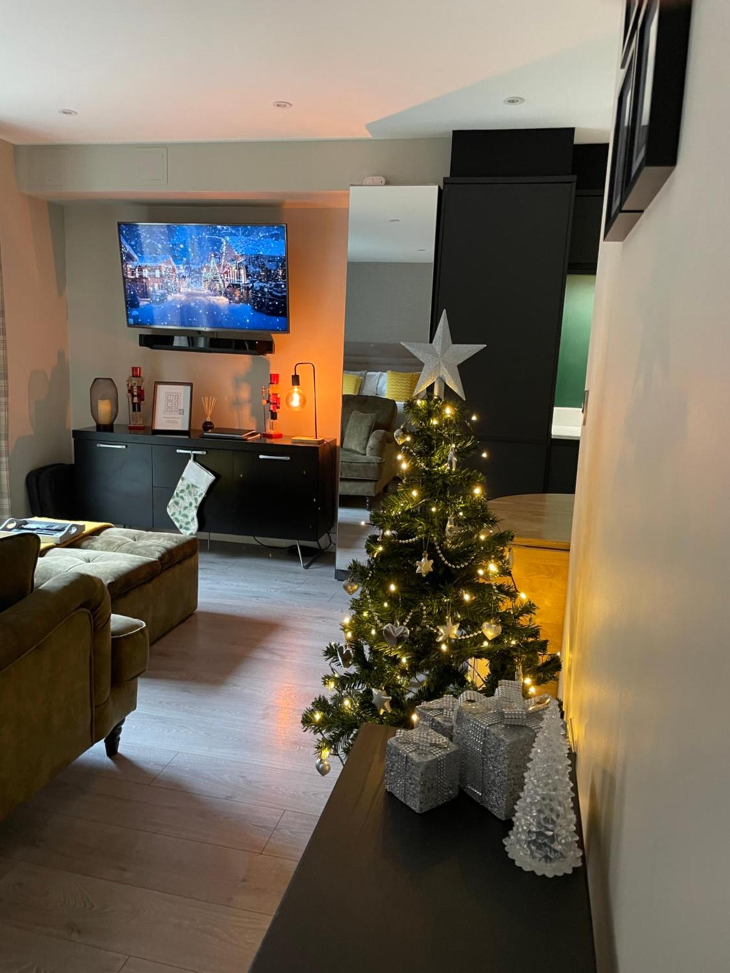 York Staycation With Free Parking Экстерьер фото